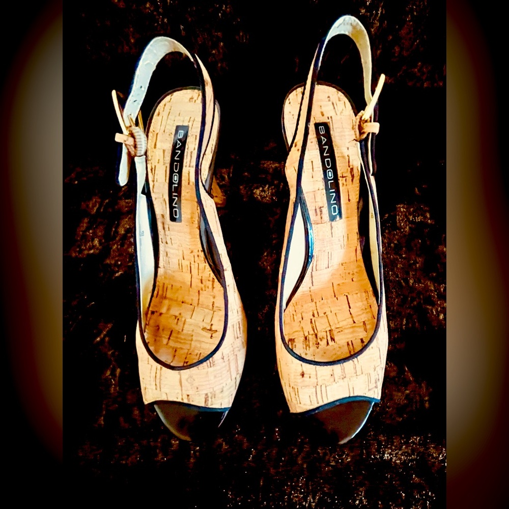 Chic Stylish Classy Versatile Lightweight Comfort… - image 1